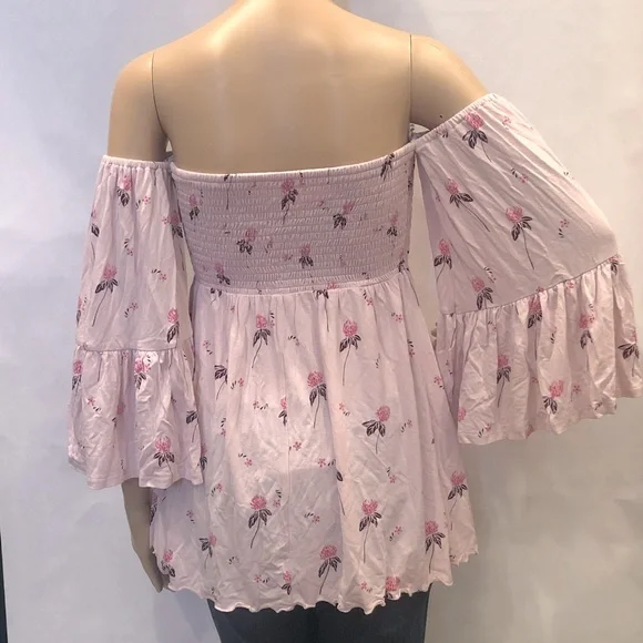 FREE PEOPLE BOHO PINK OFF THE SHOULDER TOP WITH FLOWING “BELL” SLEEVES - Picture 2 of 10